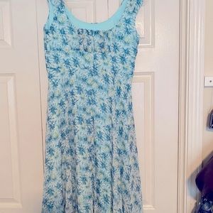 Summer Dress, green,blue, white floral. Size 10P